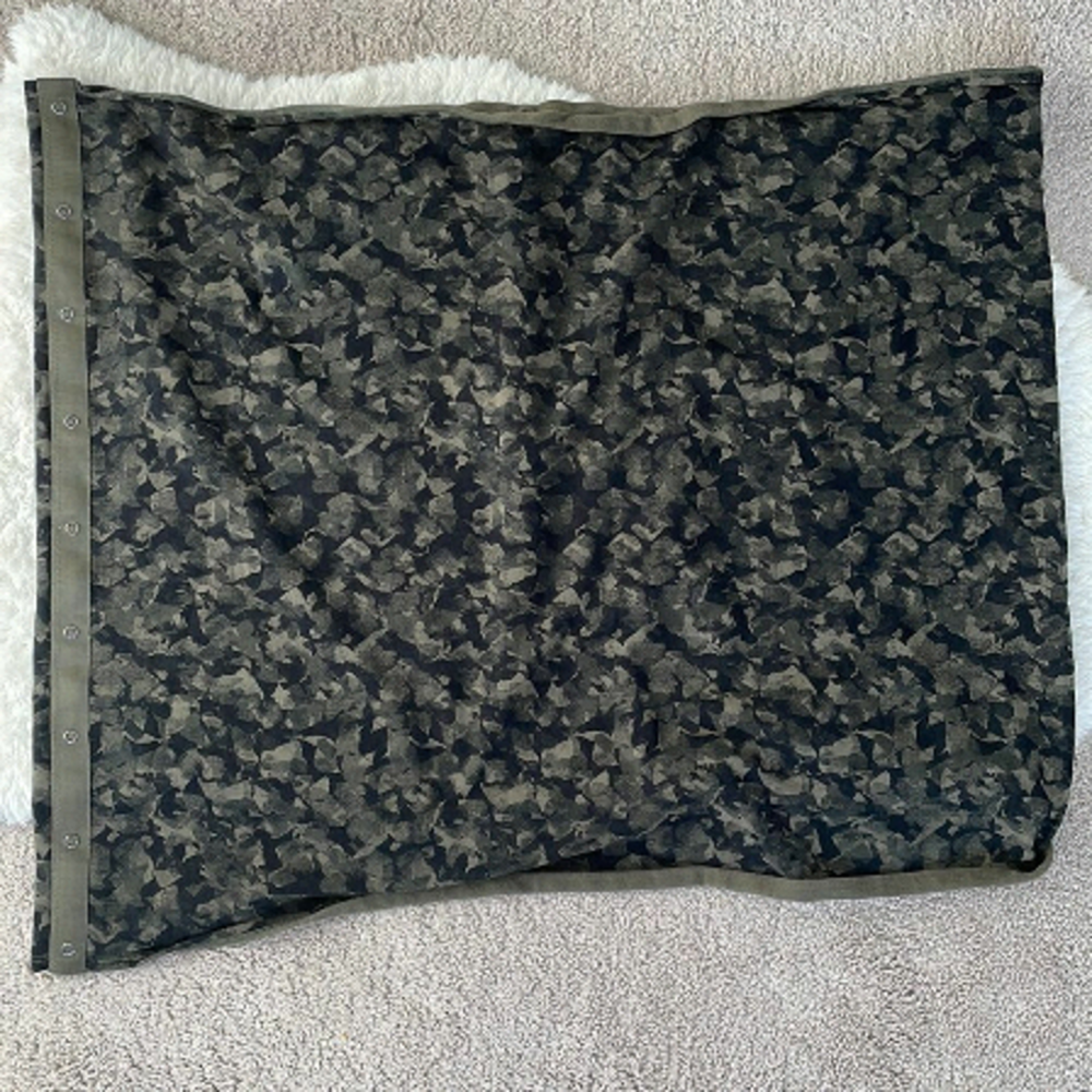 Lululemon Vinyasa Scarf Mystical Jungle Fatigue Green Black
